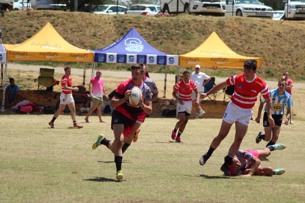 TAU claimed a solid win after a tight contest against The Pumas in the #Schools7s invitational 🔥 TAU 19 - 12 Pumas 🏉 Proudly brought to you by @keyhealth_sa 💫