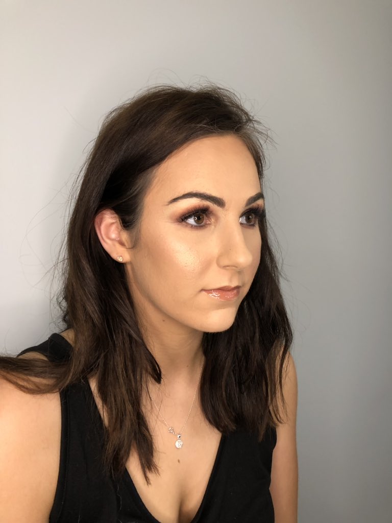 brookee_mua's tweet photo. Smokey eye done with @MorpheBrushes X @jamescharles  Palette and @MorpheBrushes X @Jaclynhill Palette 🎨 

#morphebabe #RevolutionPRList #TheList #makeup #makeupaddict #makeupartist https://t.co/8Vwjni6lLG