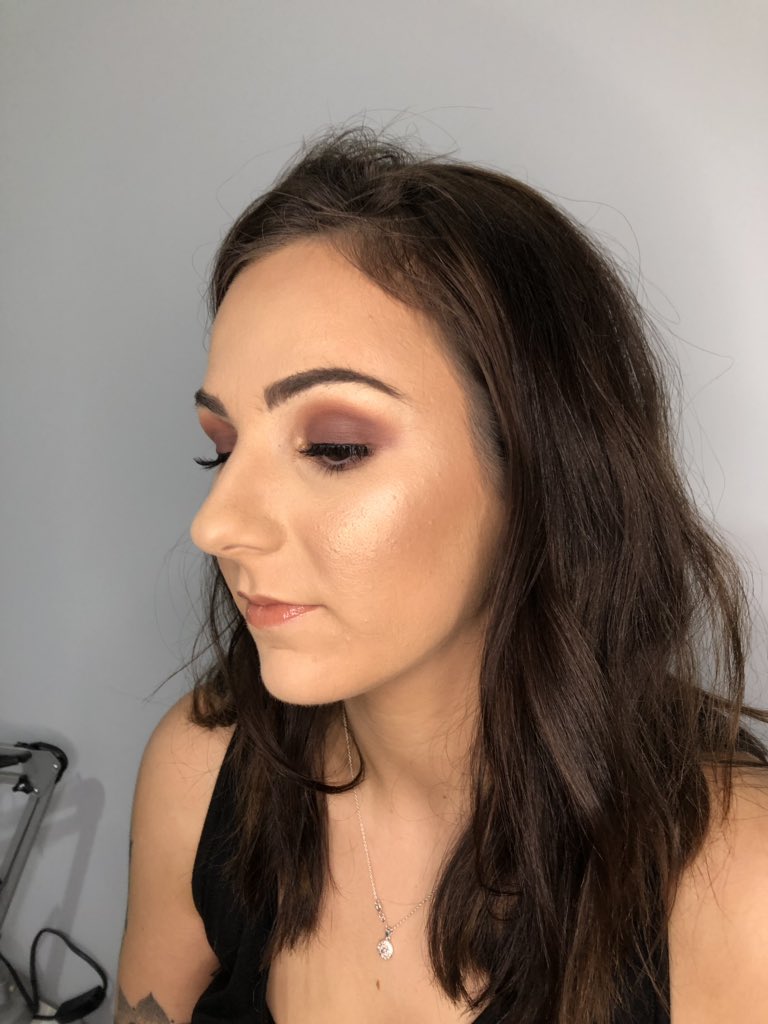 brookee_mua's tweet photo. Smokey eye done with @MorpheBrushes X @jamescharles  Palette and @MorpheBrushes X @Jaclynhill Palette 🎨 

#morphebabe #RevolutionPRList #TheList #makeup #makeupaddict #makeupartist https://t.co/8Vwjni6lLG
