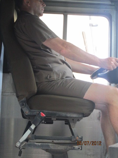 Proper driving posture is essential to help prevent fatigue. Muscles fatigue quicker when on constant strain. Are you too close or too far?  @EPTCHEALTH <a href="/UPS_JCondon/">Jason Condon</a> <a href="/KonopackiPatryk/">Patryk Konopacki</a> <a href="/CanadaUPSers/">Canada UPSers</a> <a href="/UPS_Canada/">UPS Canada</a> <a href="/MatPerkins_UPS/">Mathieu Perkins</a>