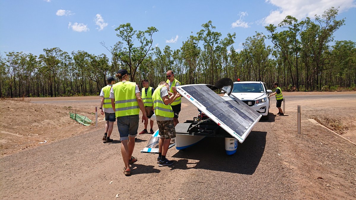 SERdotCH's tweet image. Some test drives on Gunn Point road near Darwin. 
#bwsc19
@WorldSolarChlg