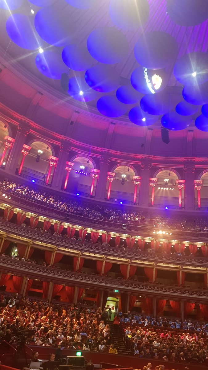 MrsManson1GM's tweet photo. #teamboothferry @RoyalAlbertHall 😬😬😬 Very exciting!!! 🎶🎶 @BoothferryPS #primaryproms https://t.co/ezwPNi84rY