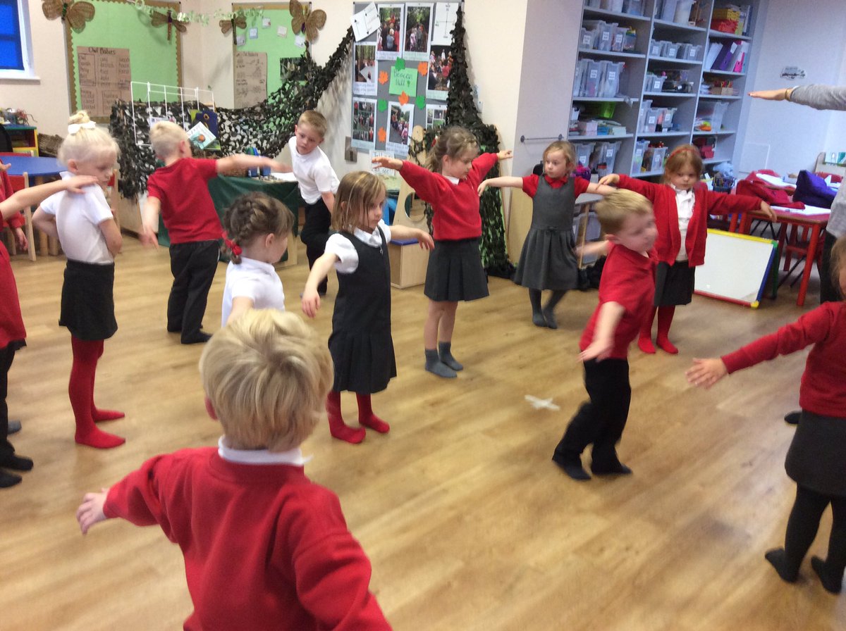 Class 1 enjoying drama. We did different movements to an “Autumn” walk.