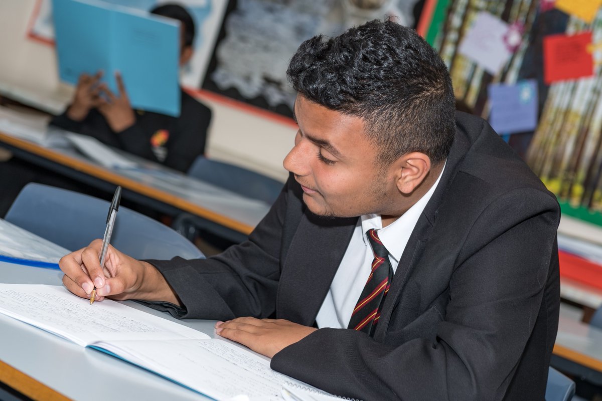 Following on from our Year 11 Information Evening yesterday, we've put some useful revision tools on our website here: mandeville.bucks.sch.uk/student-zone/o…
