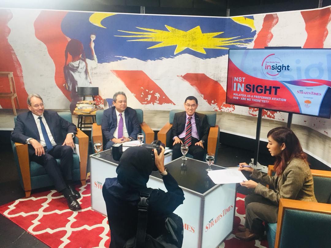 YMRajaAzmi's tweet photo. Thank you @NST_Online for organising a fruitful forum today. It was a pleasure to speak on Malaysia moving towards being a preferred #aviation hub. The country has so much potential. Glad to share the same aspirations with Dato' Azman of @OfficialMIDA &amp; Andrew of AAPA. #airport https://t.co/Lzv71soUdL