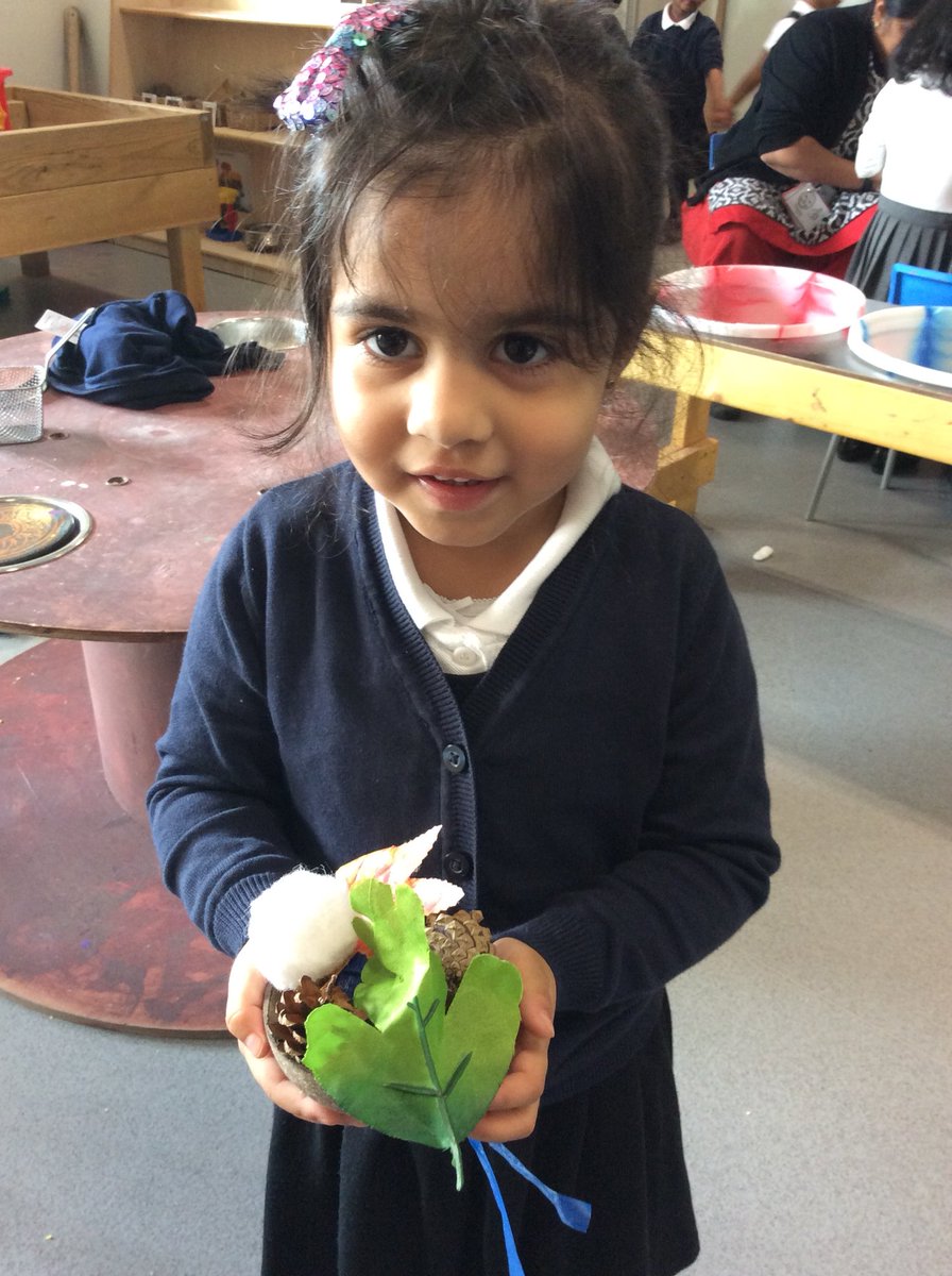 MiriamA95449887's tweet photo. Making memories, having fun and being curious! @LozellsPrimary @LozellsCM @dhesi_avnish https://t.co/2j2TH5ZxYT