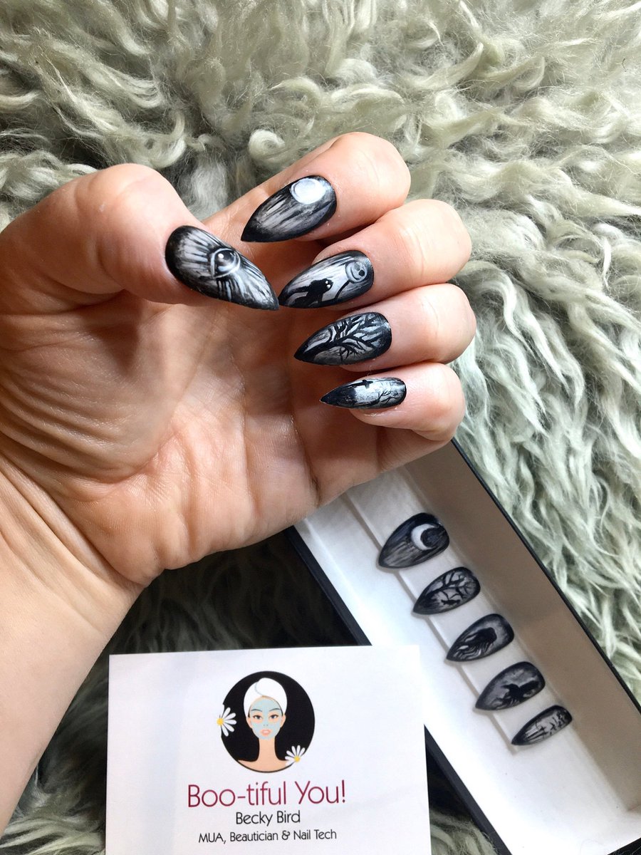BootifulYou1's tweet image. Excited to share the latest addition to my #etsy shop: HALLOWEEN Spooky  #handpaintednails #nails2go etsy.me/33dZK5u
🖤🖤🖤
