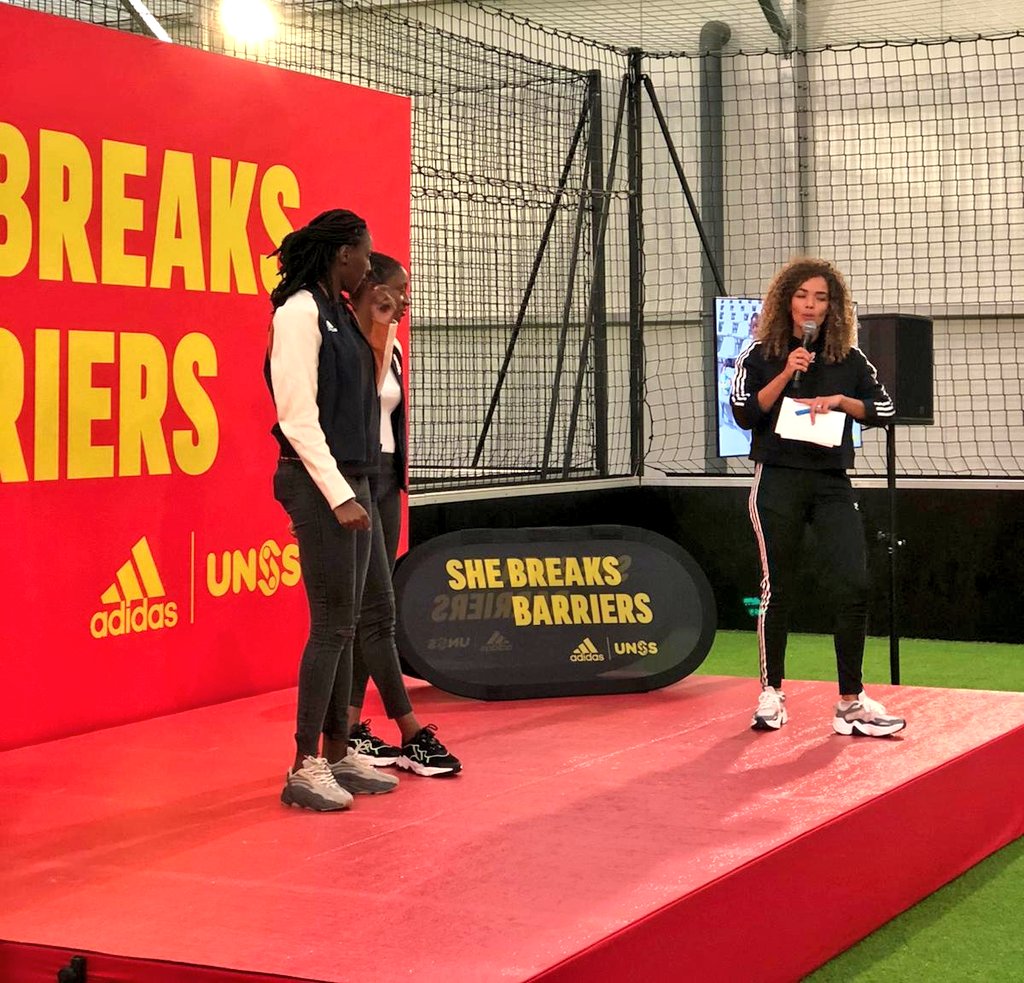 unss's tweet photo. Inauguration du 1er « mercredi du sport au féminin » au Five de @Paris 13 avec nos ambassadrices @Aissatou75 et @kady944 👍 ⚽ #SheBreaksBarriers @adidasFR https://t.co/rLjVYC37PF