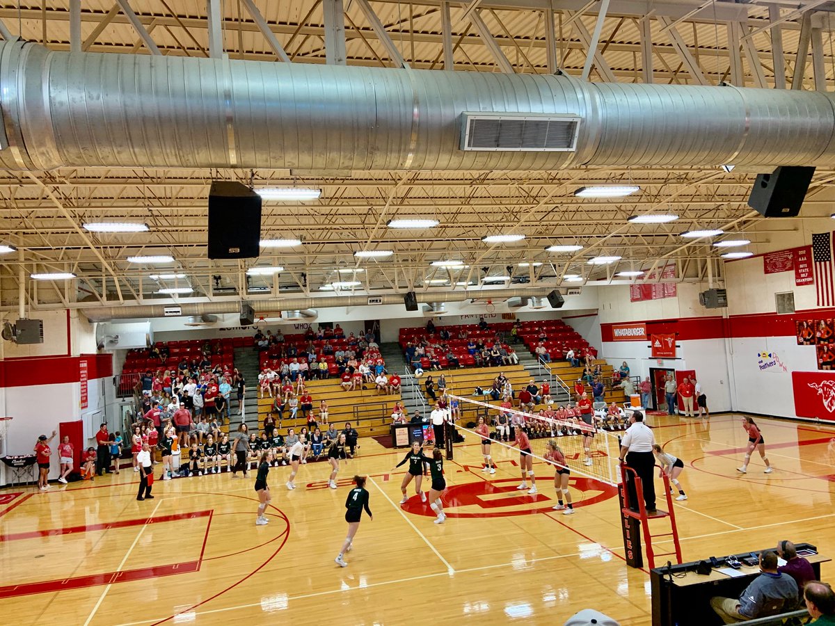 CLHawkVB's tweet photo. Hawks fall short in a 5 set match in Fredericksburg last night. Came out flat, but ready to get back to work! Closing out the first round of district in Bandera Friday night! #hawkpride #pointhawks #unitedwemoveforward https://t.co/4nR9UOyJHb