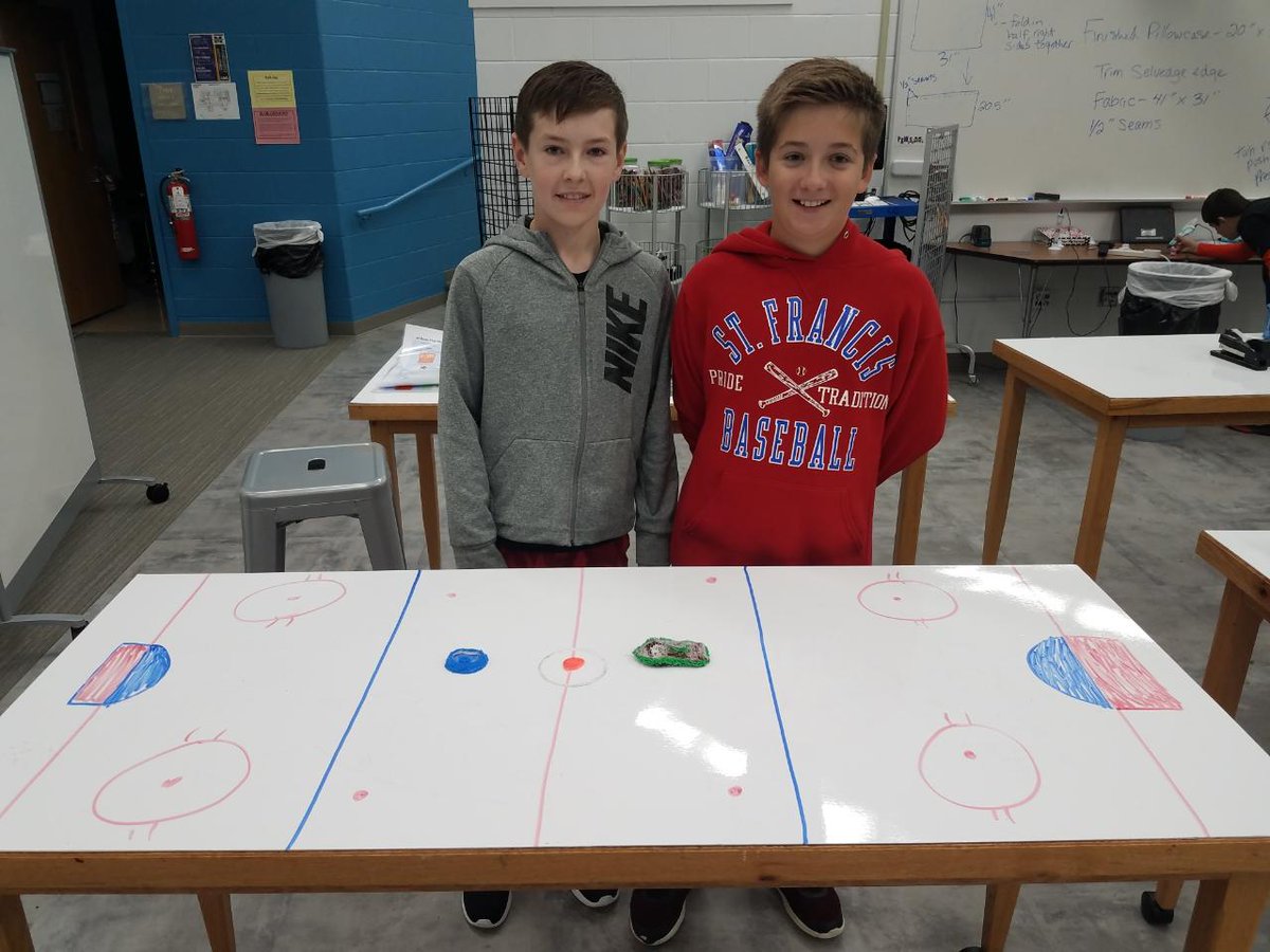 sewinmimi's tweet photo. Whp's ready for a game of MakerSpace Air Hockey? #GMSMakerSpace #3Dprinting #wearemaumee https://t.co/z1BTY5xxgj