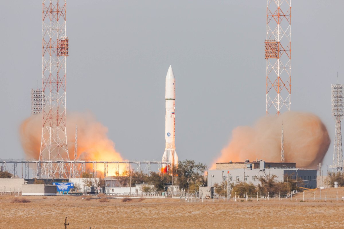 ILSLaunch's tweet photo. Photos from today's #EUTELSAT5WestB / Mission Extension Vehicle-1 launch. For mission updates visit:

https://t.co/Ufv12zdFMU

@Eutelsat_SA @northropgrumman #NorthropGrumman https://t.co/hFIeb3pPeE