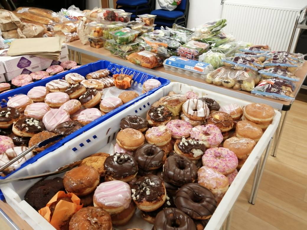 CastlelandVenue's tweet image. Plenty of discount items today in our #hiddenkitchen shop. All this alongside our usual #free fareshare cakes, breads and veg. Everyone is welcome 14:00 until 15:30 whislt stock lasts. #foodwaste