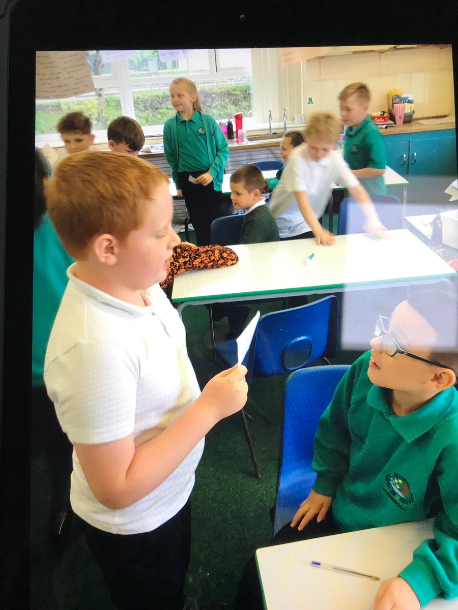 Springwood_Prm's tweet photo. #springcaernarfon are using welsh to express their welsh phrases https://t.co/Ore4xeOuMJ