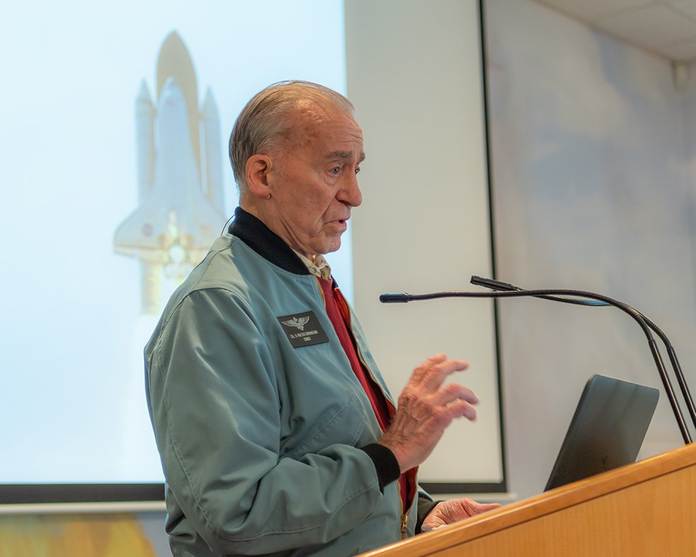 HE_Space's tweet photo. 5 October 2019 – #legendary and exclusive afternoon at @muzenoordwijk with #Apollo7 astronaut Walt Cunningham, #Apollo9 astronaut Rusty Schweickart, #Apollo astronauts’ trainer and HE Space CEO Scott Millican. Thank you for your precious time and #inspiration! #NASA #ESAToTheMoon https://t.co/mrVaJth6lk
