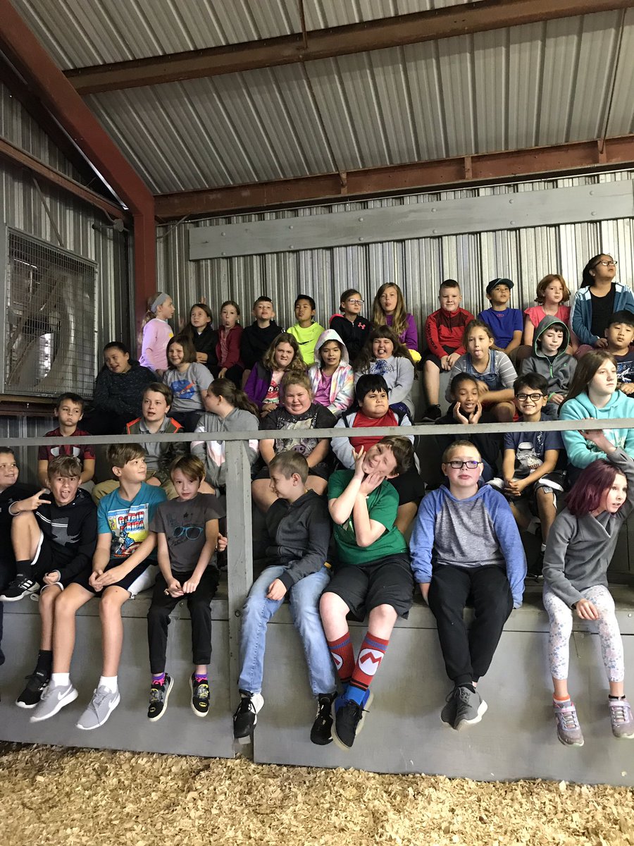 This group is ready for the AG Barn!!@pgelementary <a href="/MElliottPGE/">Melissa Elliott</a> <a href="/PGESchool/">PGElementary</a> <a href="/McDowell590/">McDowell Co Schools</a>