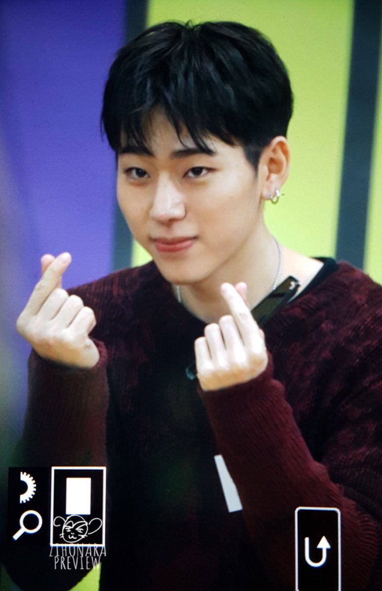 ZIHONARA's tweet photo. 191009 우상이야기상자 (아이돌라디오) 
#ZICO #지코 #지호 #우지호 #지아코

@ZICO92 한글날이니 한글만 사용해 보려했어요ㅎ
우상이야기상자😆 https://t.co/t3DeE61biu