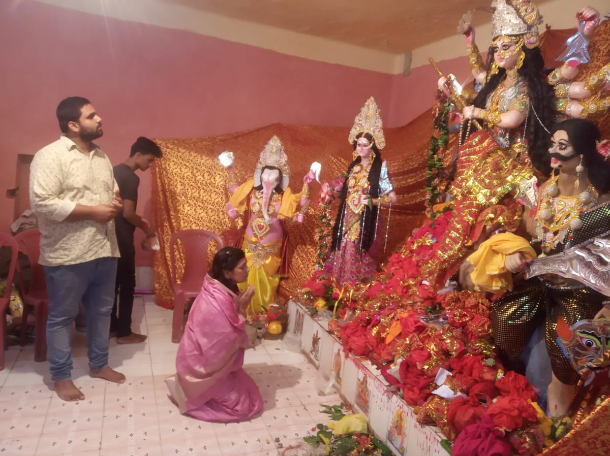 FriendsofAnand5's tweet photo. 8.10.2019
असत्य पर सत्य की विजय, बुराई पर अच्छाई की जीत के त्यौहार—दशहरा पर सभी को शुभकामनाएं। Happy Dusshera.
#FriendsofAnand
#Dussehra2019 https://t.co/8lYb6CBuhR