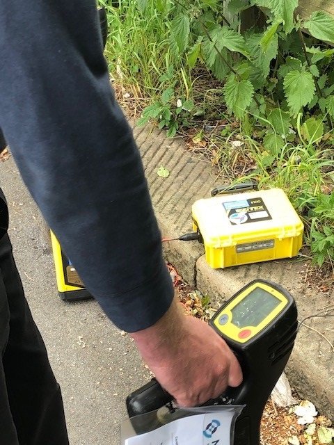 mpsurvey's tweet photo. Another successful cable location training course led by our specialist Chris Woodhouse in #Chester. If you’re interested in our fully certified courses, get in touch today: training.geo@mpsurvey.co.uk ✉ #CableLocation #UtilityDetection #Utilities https://t.co/VLU7KxWC6m