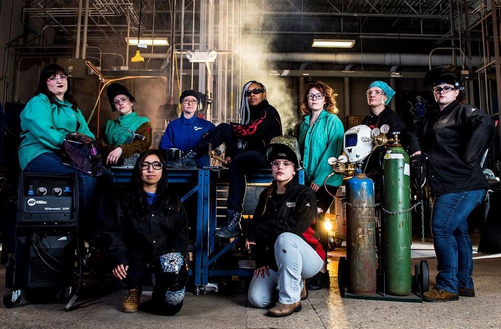 fabricating's tweet photo. Female welders from Illinois welding program open up about balancing traditional expectations: https://t.co/pRHJRZ2wtu #weldingwednesday https://t.co/gaKdMPuFzj