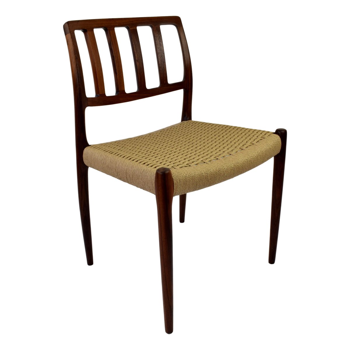 webbsmidcentury's tweet photo. OFFER: A MODEL 83 ROSEWOOD DINING CHAIR WITH NEW PAPER CORD SEAT DESIGNED BY NIELS O. MØLLER! WORLDWIDE DELIVERY. https://t.co/KvrrH65VNw