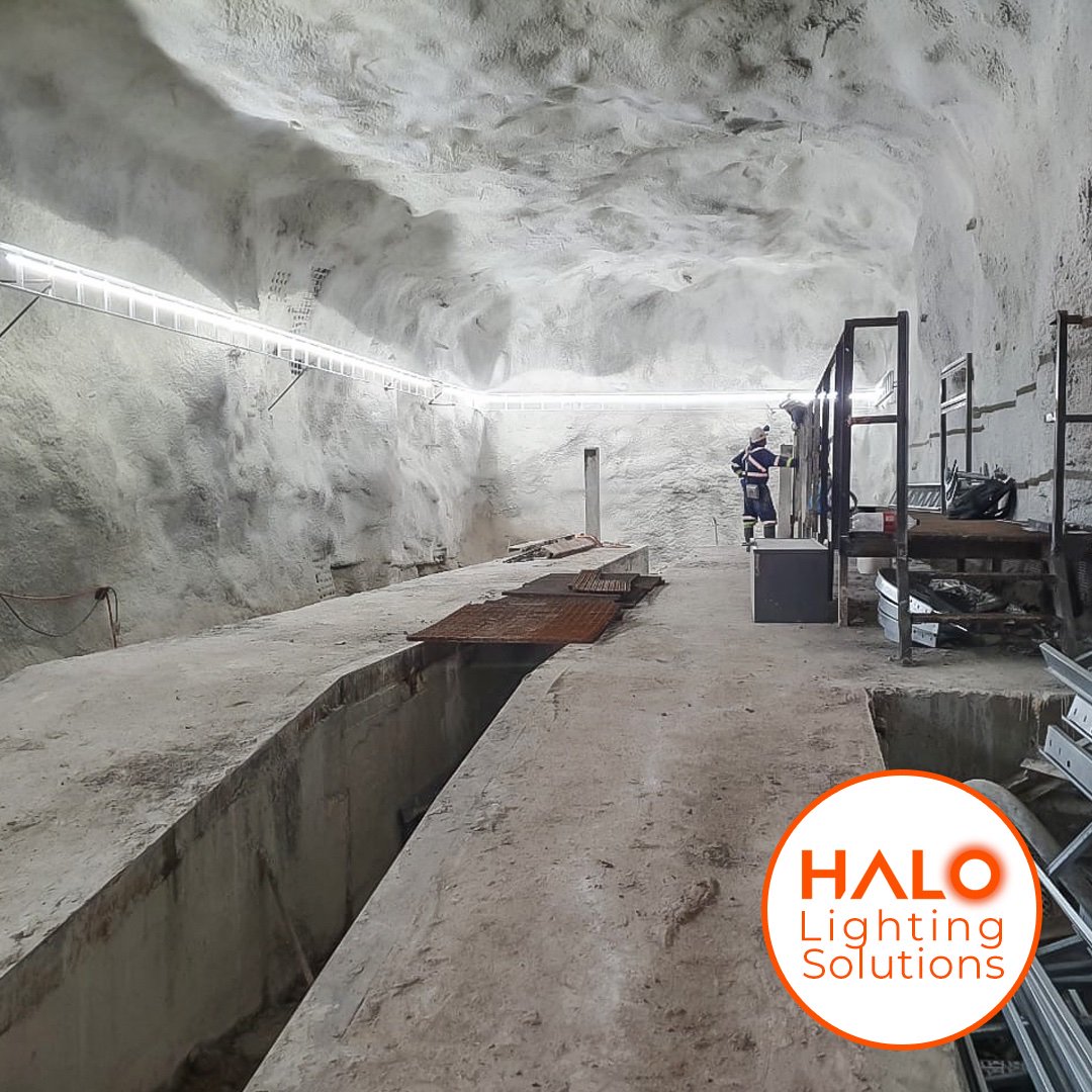 Halo_LED's tweet photo. It's clear as day!!! 
Thanks to having our unbeatable HALO lighting system installed underground at Petra Diamonds in Cullinan. 
#mining #lights #underground #Diamonds https://t.co/imbRdxKLUi