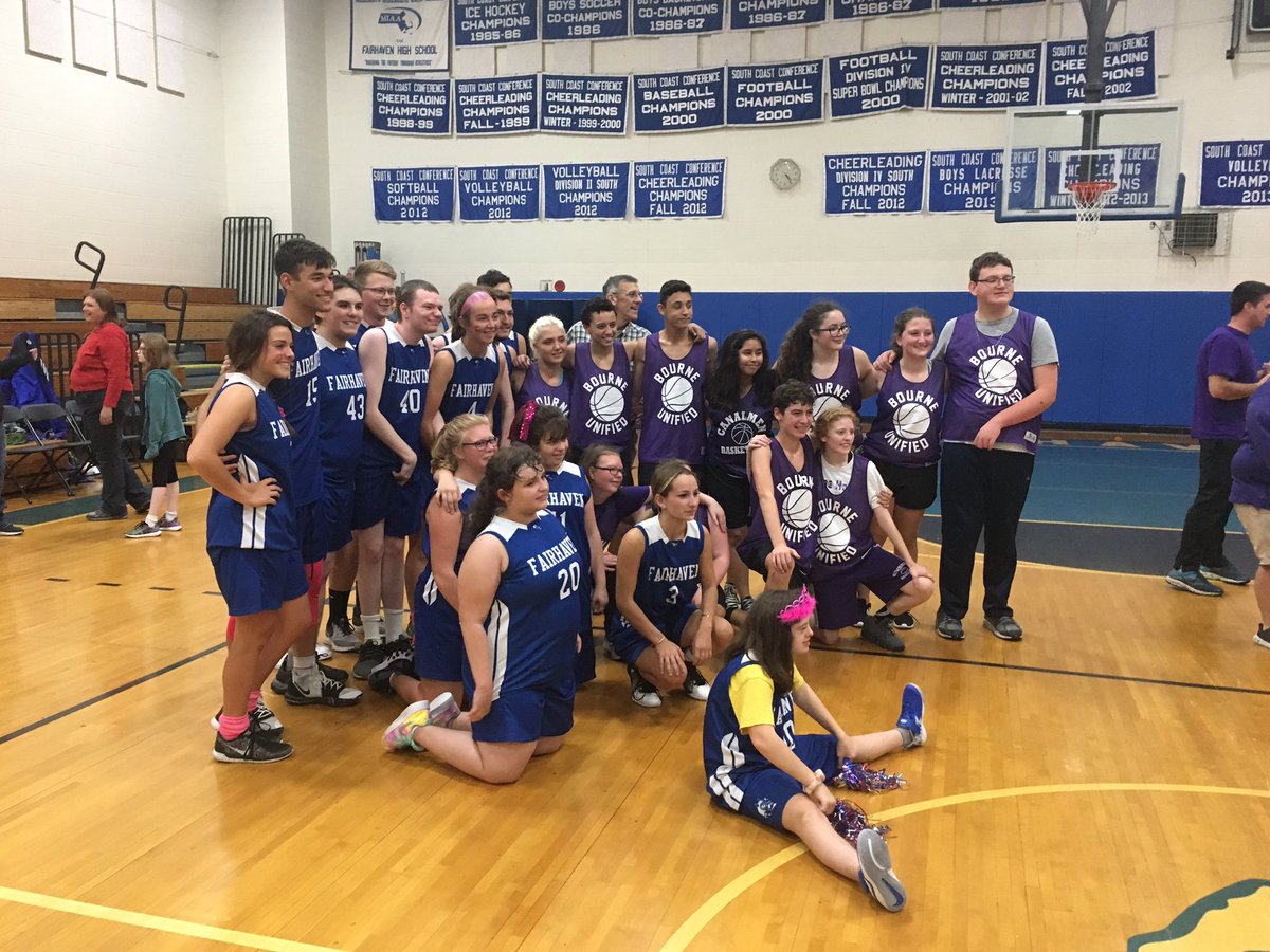 FPSWellness's tweet photo. Congratulations to the Fairhaven High School Unified Basketball Team. Awesome game against Bourne Unified on 10/8. First ever Unified Basketball game for the Blue Devils! The team played hard and had a lot of fun as well. Great job Blue Devils! https://t.co/U4BKo96Gk8