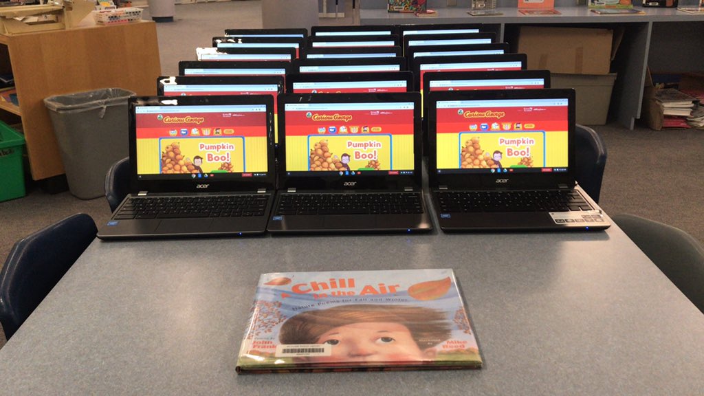 msromanello's tweet photo. Today @sce_ycdsb FDK class will #fall into their coding education with everyone’s favourite- #curiousgeorge! #curiouscoding 🎃🌻🦃 🙈 https://t.co/menCgMVKIB
