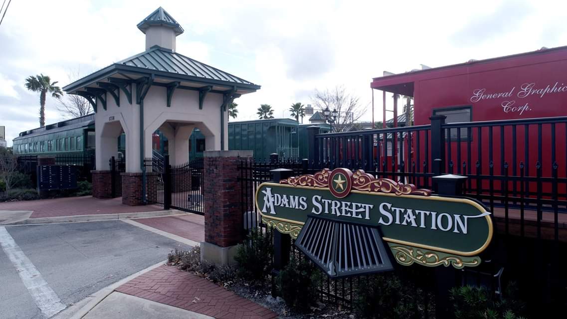 RailgatingJax's tweet photo. Happy Hump Day! We just wanted to show you around. Take a look and enjoy! #Railgating #RailCar #Jax #Duuuval https://t.co/KfCnIBIliM