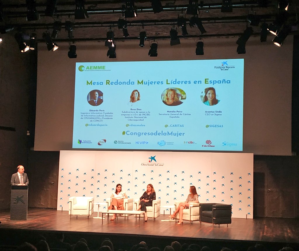 eduardoperis's tweet photo. Esta mañana he participado en el II #Congresodelamujer, que ha tenido lugar en el @caixaforum de #Madrid, moderando la mesa "Mujeres #líderes en #España" https://t.co/0H7LszI6Yn
