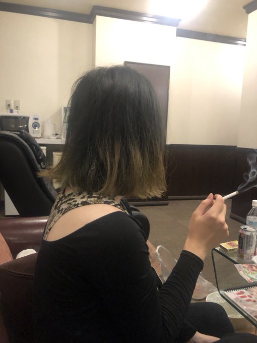 今日の相手  と見せかけて俺 https://t.co/ITJFyaCHlq<a href="/tag/%E8%82%89%E4%BE%BF%E5%99%A8"class="tags"><span>#肉便器</span></a><a href="/tag/%E3%81%BD%E3%81%A3%E3%81%A1%E3%82%83%E3%82%8A"class="tags"><span>#ぽっちゃり</span></a><a href="/tag/%E3%83%8F%E3%83%A1%E6%92%AE%E3%82%8A"class="tags"><span>#ハメ撮り</span></a><a href="/tag/%E3%82%A8%E3%83%AD%E5%8B%95%E7%94%BB"class="tags"><span>#エロ動画</span></a><a href="/tag/%E8%A3%8F%E5%9E%A2"class="tags"><span>#裏垢</span></a><a href="/tag/%E3%83%87%E3%83%96%E5%B0%82"class="tags"><span>#デブ専</span></a>