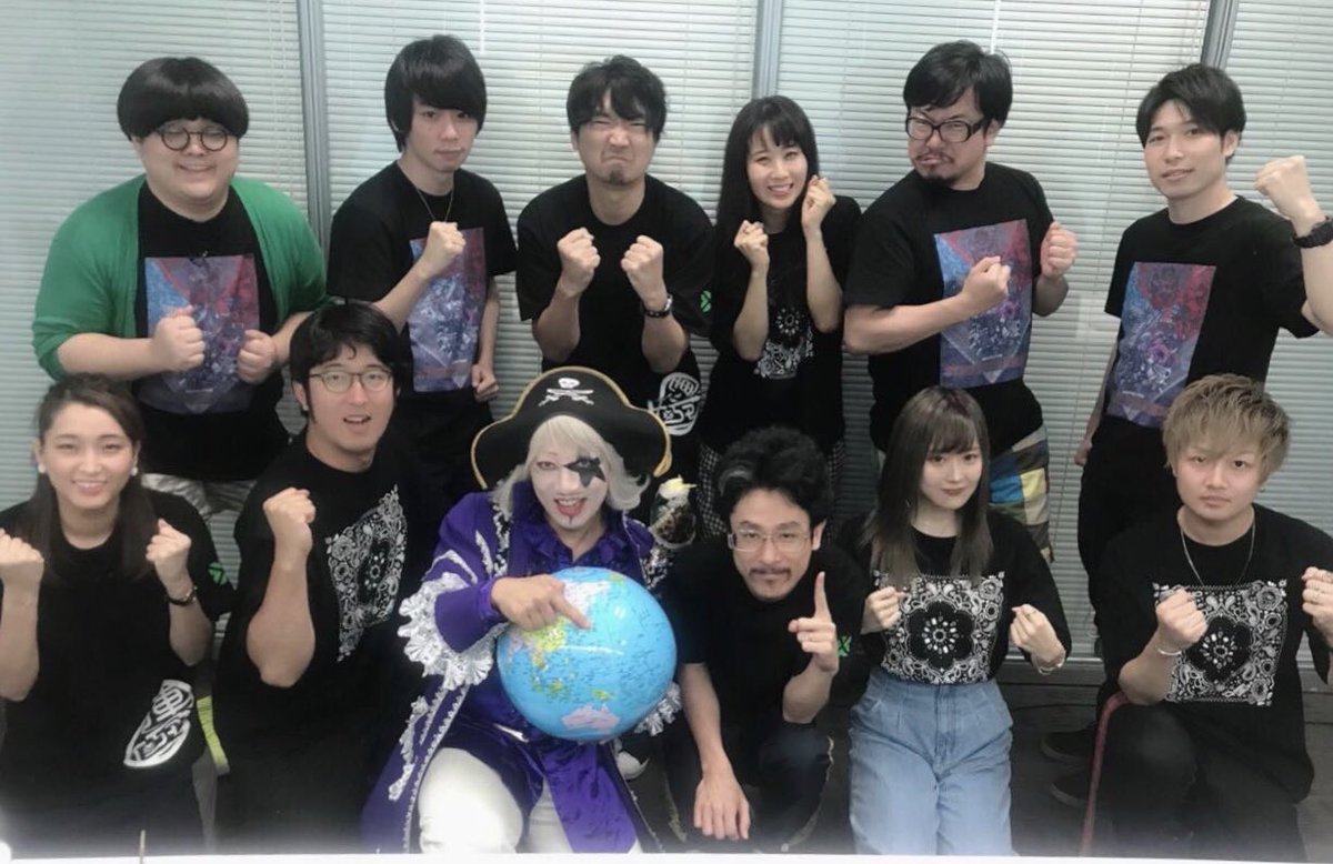 ゴー ジャス 宇宙海賊 Pa Twitter 6周年記念動画を撮ったよヽ 指差してるのはモンスト Xflag の本社 近日配信 お楽しみにー モンスト モンスト6周年