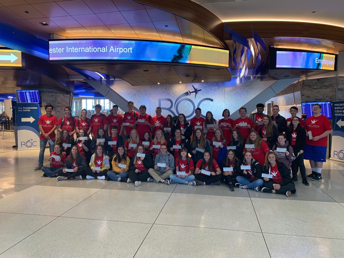 Mrbairossi's tweet photo. Off to New Orleans with our wonderful WWII vets. https://t.co/yh94BlBfl6