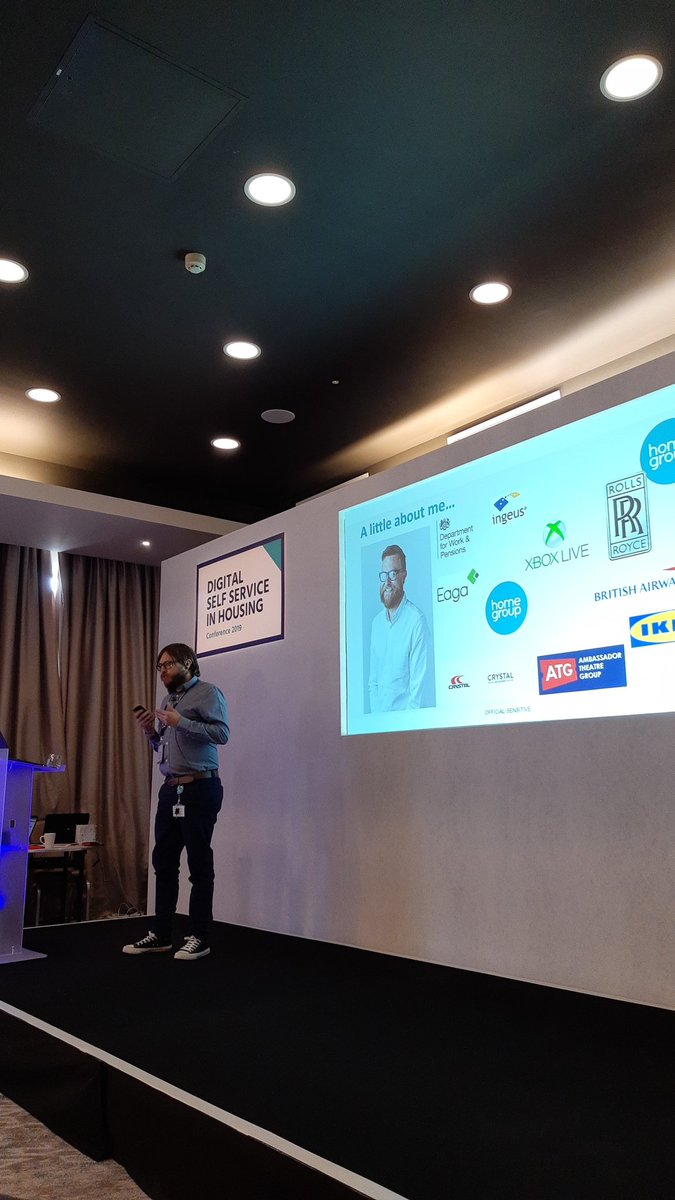SelfServDigital's tweet photo. Karl Dickman from @homegroup is speaking now about how UX is the key thing to get right as a product manager and aiming to deliver something that is valuable, usable and feasible utilising user centric design. Great stuff! ✔️ #DSSC19 #ukhousing https://t.co/lKLDqsWR20