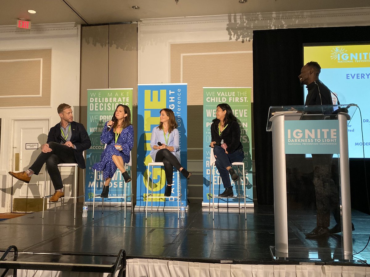 Darkness2Light's tweet photo. Opening the space for more and more people to come forward by letting people know there are humans on the other side of the social media handles. Being human and authentic is key. #IgniteBos @MissingKids @together4girls @jedfoundation @ElliotCarlyle https://t.co/R0EEvQXpDf