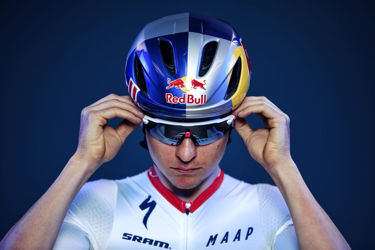ITS OFFICIAL! I’m a @Redbull athlete! So cool to be wearing these colours on my head and start working with them