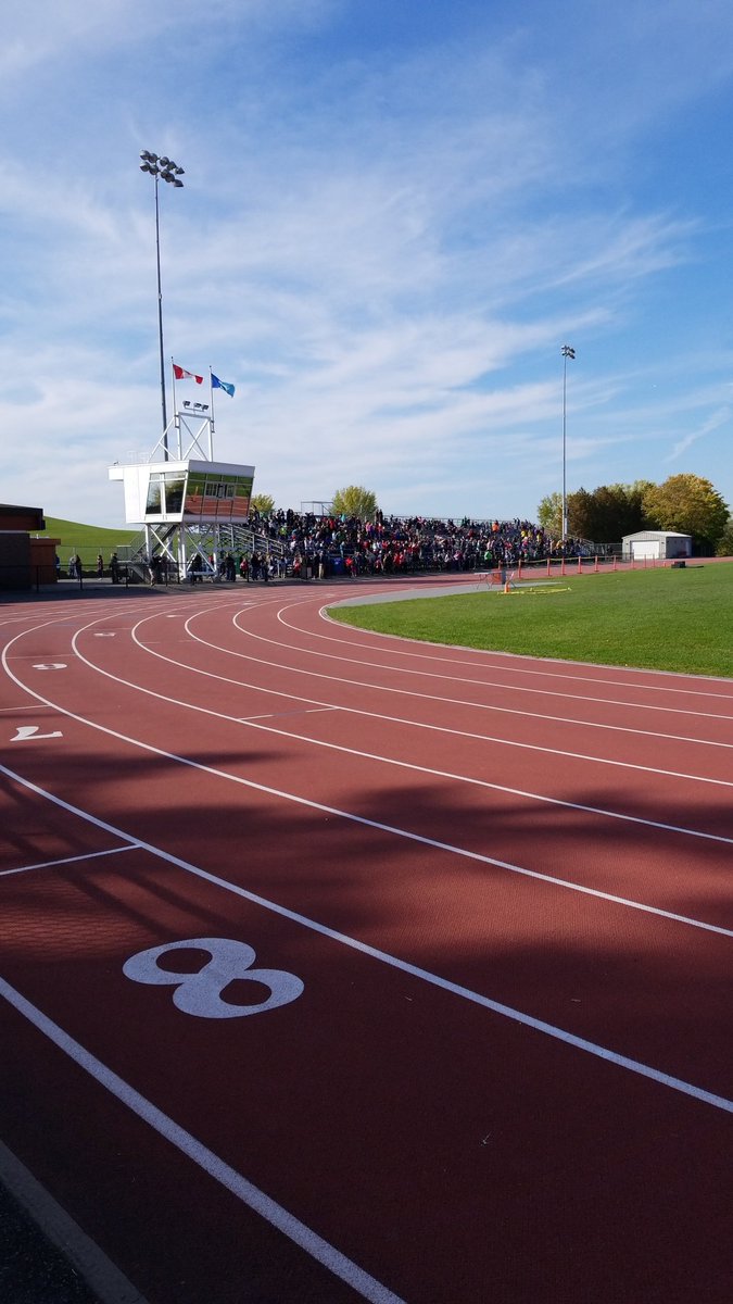 daniellopezmft's tweet photo. Beautiful day for a Cross Country meet! The always impeccable Terry Fox Athletic Facility is waiting for eager runners. Go @StJamesOCSB! Run strong and #BeHealthy. https://t.co/26BPyx3aRj