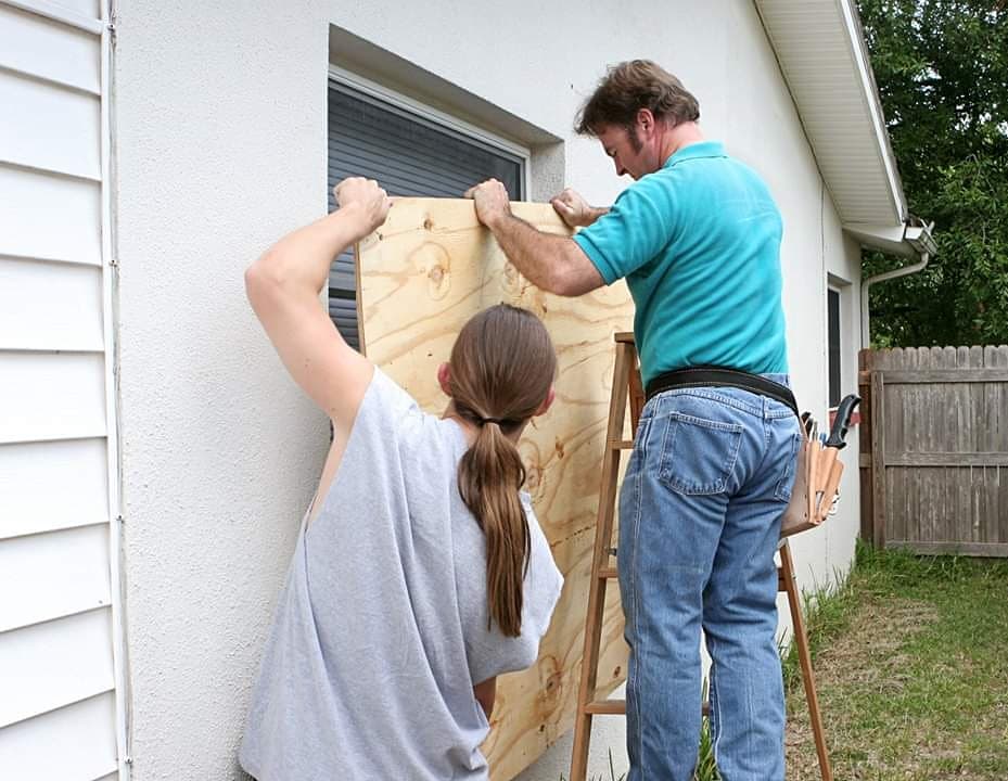 LISCJax's tweet image. We provide funding and resources to assist organizations such as Northwest Jacksonville Community Development Corporation to educate residents about hurricane preparedness. #HurricaneSeason is not over. Be prepared! #LISCJax #NJCDC