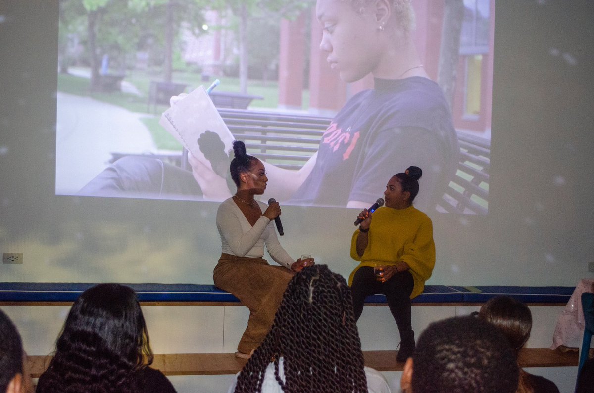 BroccoliCity's tweet photo. Always a good vibe at #BroccoliBar with @BeginWithBritt for our #BroccoliTalks series #CommunityOverCompetition https://t.co/xPaEpb6mV3