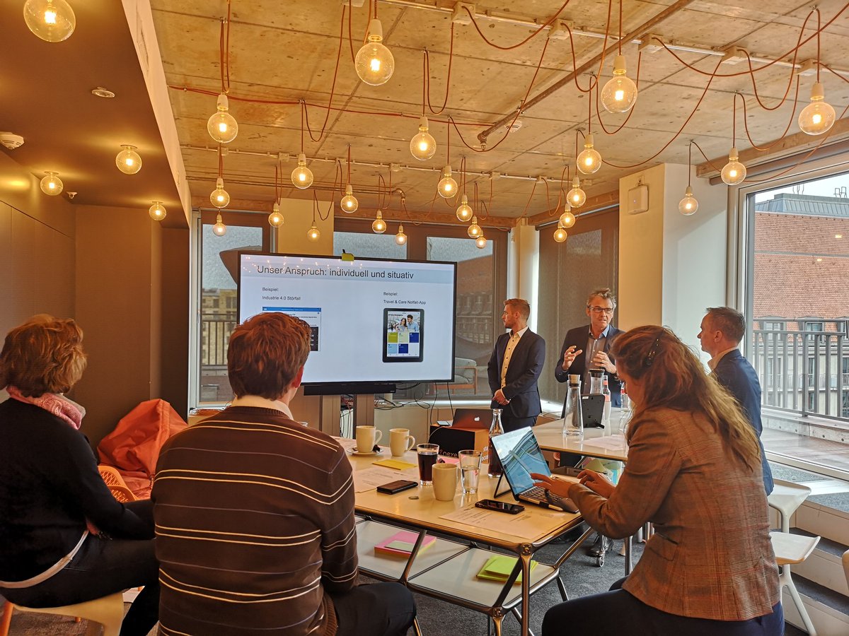 Wie mache ich meine Vertriebsmannschaft fit für die digitale #Zukunft? Unser Geschäftsführer, Thomas Flum, und einer unserer IT Experten, Sebastian Graf, sind heute als Redner zu Gast beim Workshoptag zum Thema #digitalervertrieb des @IEB_Berlin #digitalsales #digitaltraining