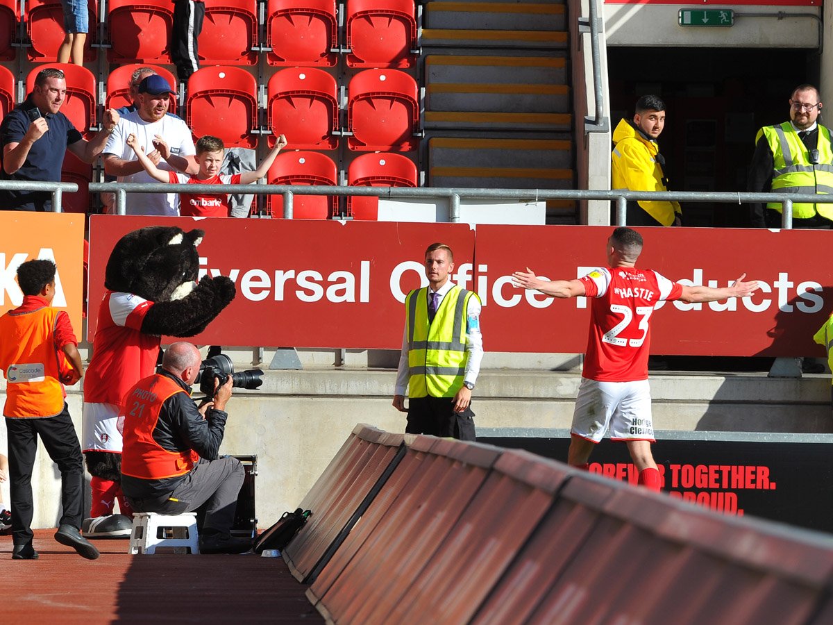 I wrote this piece on Jake Hastie's Millers impact and how #rufc won the battle to land the loan winger's services for last week's @rotherhamtiser. rotherhamadvertiser.co.uk/news/view,impr…