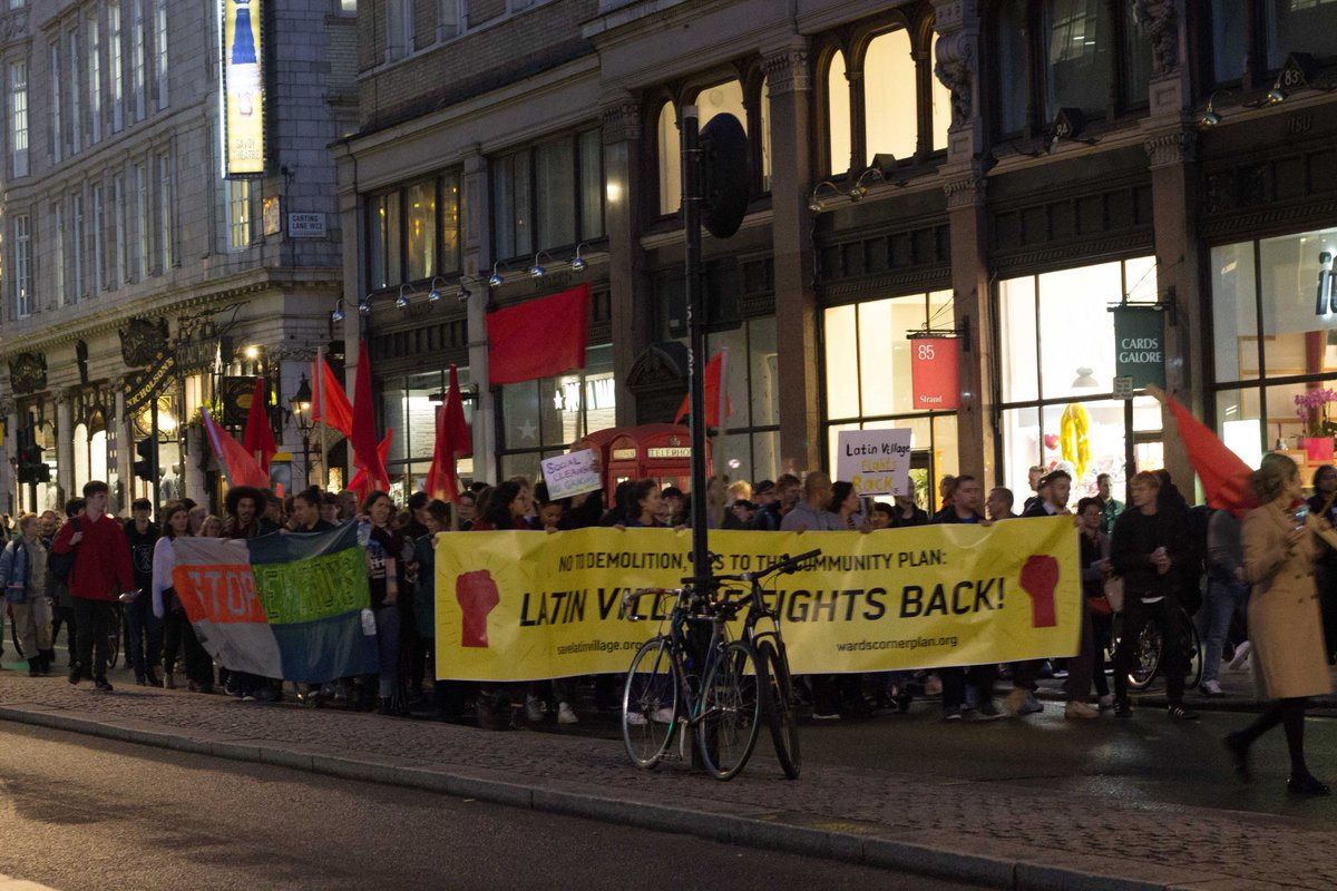 LatinVillageUK's tweet image. 🙌 MASSIVE thanks to everyone who demonstrated 
 yesterday - traders and residents shared their stories, before marching to join our friends &amp;amp; neighbours from @KurdsCampaign in #solidarity at Parliament. 🙌

Whatever happens in court tomorrow...

THE STRUGGLE CONTINUES !! 
✊🏾✊🏿✊🏽
