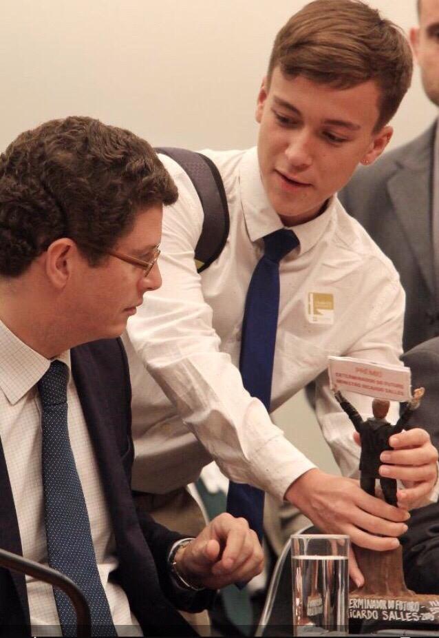 Ver imagem no Twitter