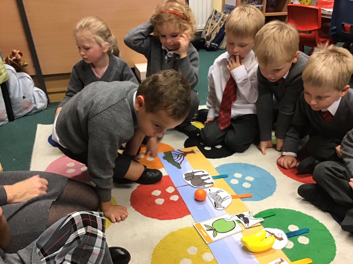 YMS_Reception's tweet image. Handa’s Surprise  #DyslexiaAwarenessWeek #letstalkaboutDyslexia #nopendaywednesday