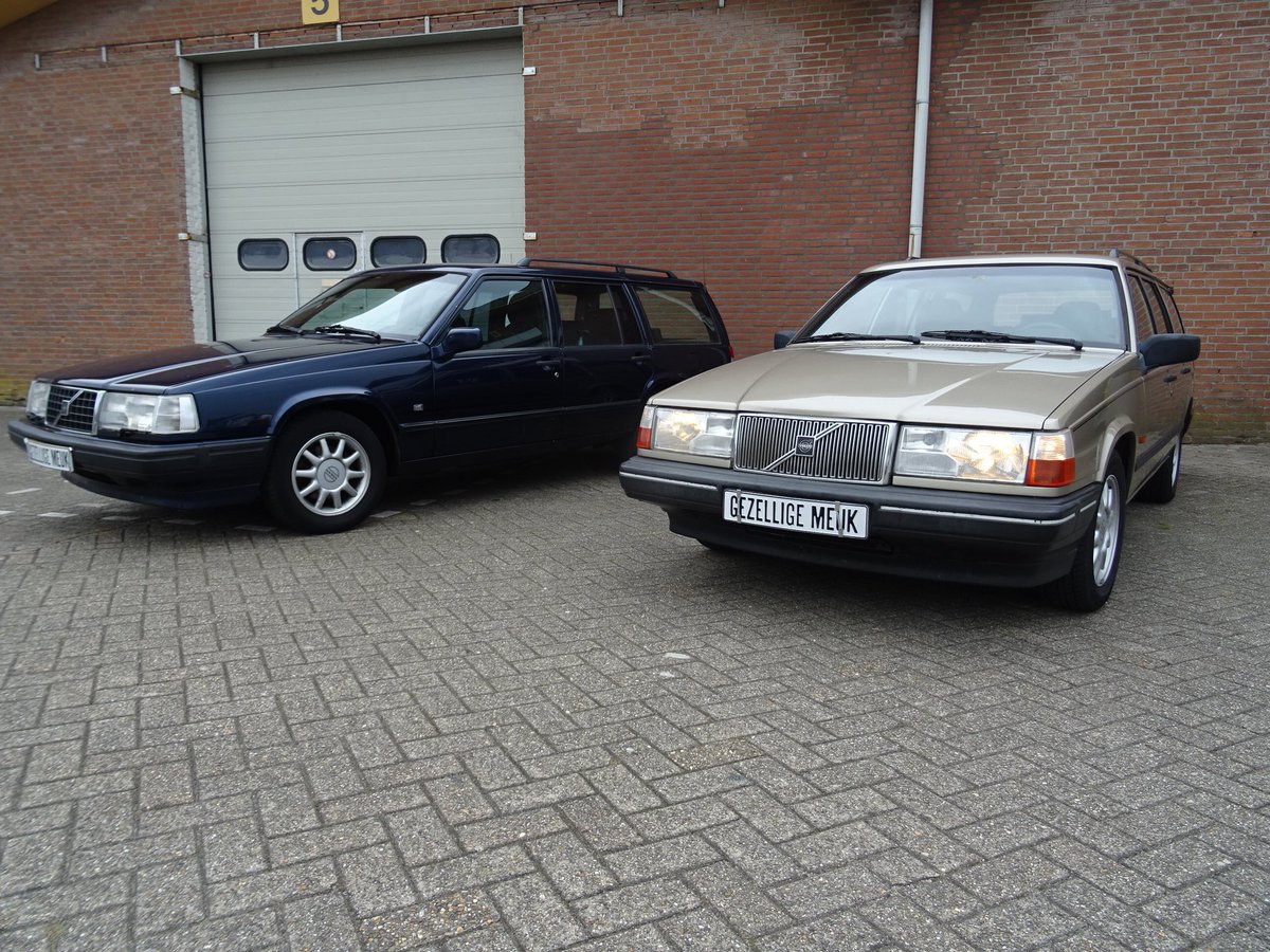 Wimsclassics's tweet photo. donker blauw metallic # Volvo 940 station, automaat uit 1996 verkeert in zeer goede staat !!! 

Kom gerust eens kijken, wel even bellen van te voren op 0613273405 ( Meggie ).

#volvo #940 te #koop https://t.co/5qlATQae3l