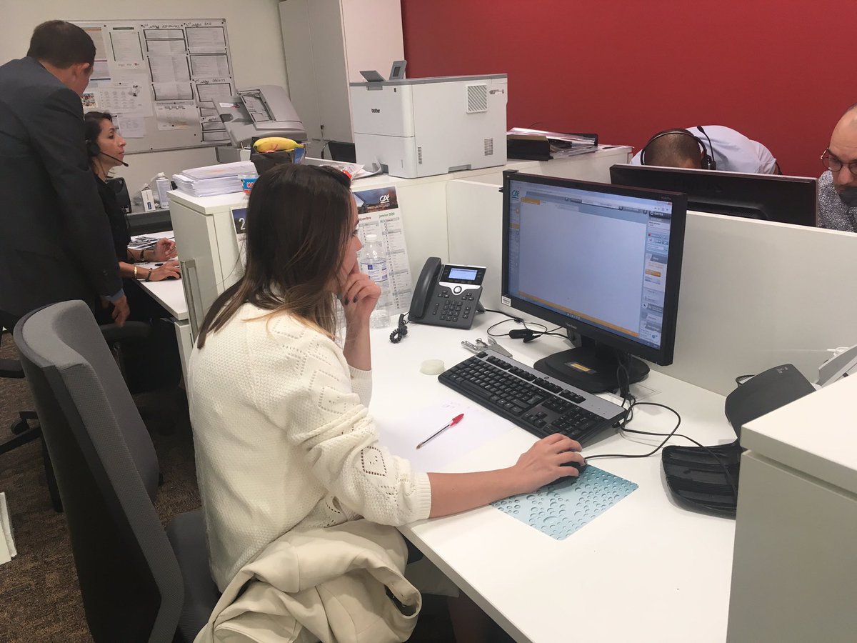 La team Pro de la côtière se mobilise pour sensibiliser nos clients sur la responsabilité du dirigeant et la cyberprotection#nousonassure#conseilsclients @DelaumeM <a href="/RENAULTAntoine4/">RENAULT Antoine</a> @Fidoi8 <a href="/IRISFred01/">Iris</a> <a href="/lapaluje/">Jerome Paluzzano</a> <a href="/MohamedMliss/">Mliss</a> @PatriceGERARD13 <a href="/ca_centrest/">Crédit Agricole Centre-est</a>