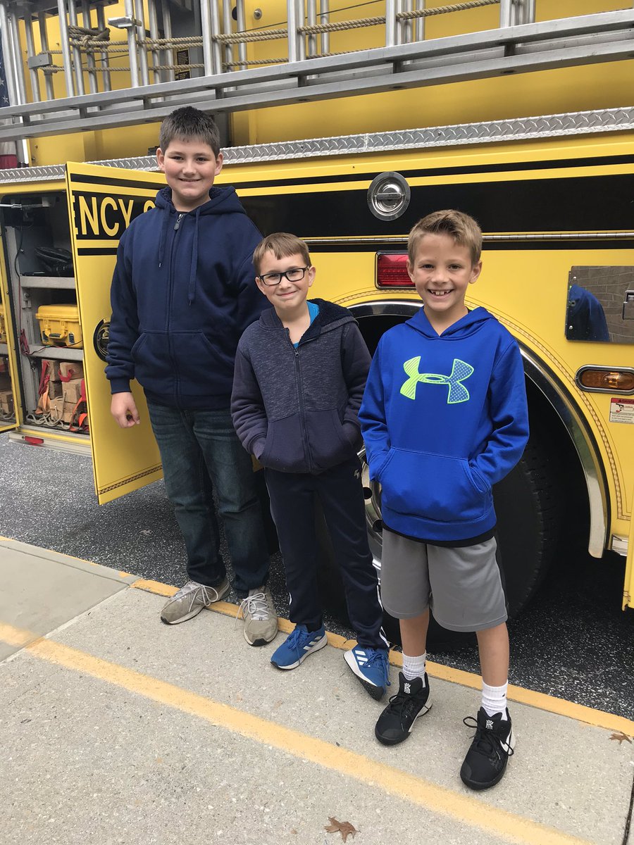 hancockc513's tweet photo. Thank you to the Citizens Volunteer Fire Company for teaching us about fire safety and prevention @FawnArea #NationalFirePreventionWeek https://t.co/PBjoyjiNqA