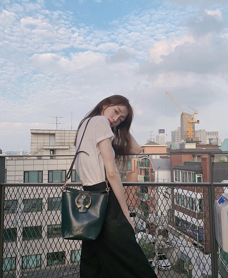 bethinsofree's tweet photo. 이성경 https://t.co/YlabJqSNWc