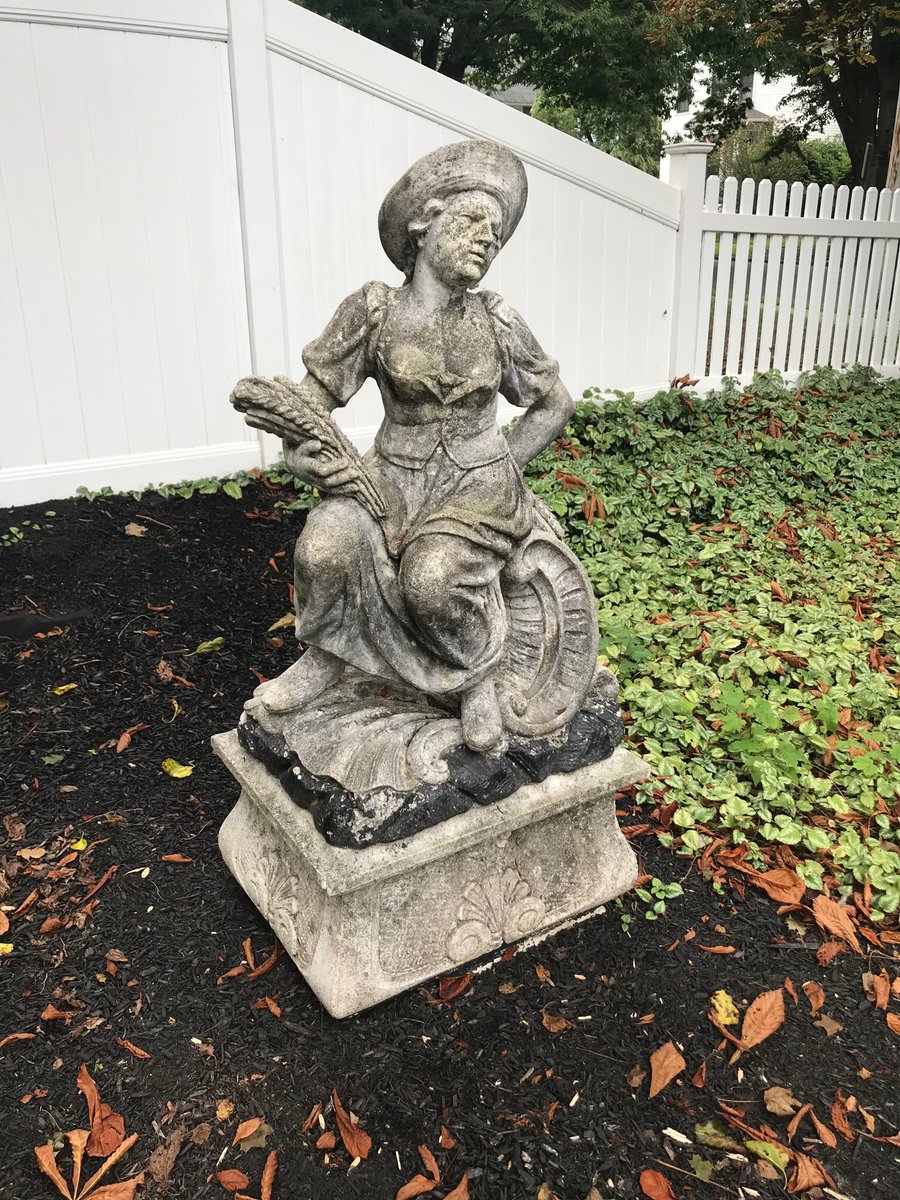 inn_victorian's tweet photo. As we welcome in October we want to remind you that you deserve a fall getaway! Visit us at https://t.co/SUQjFNgP2A
 for room tours and rates and let’s help you plan your stay!

#bnb #connecticut #fall #bedandbreakfast https://t.co/ZN7xHC9ooX