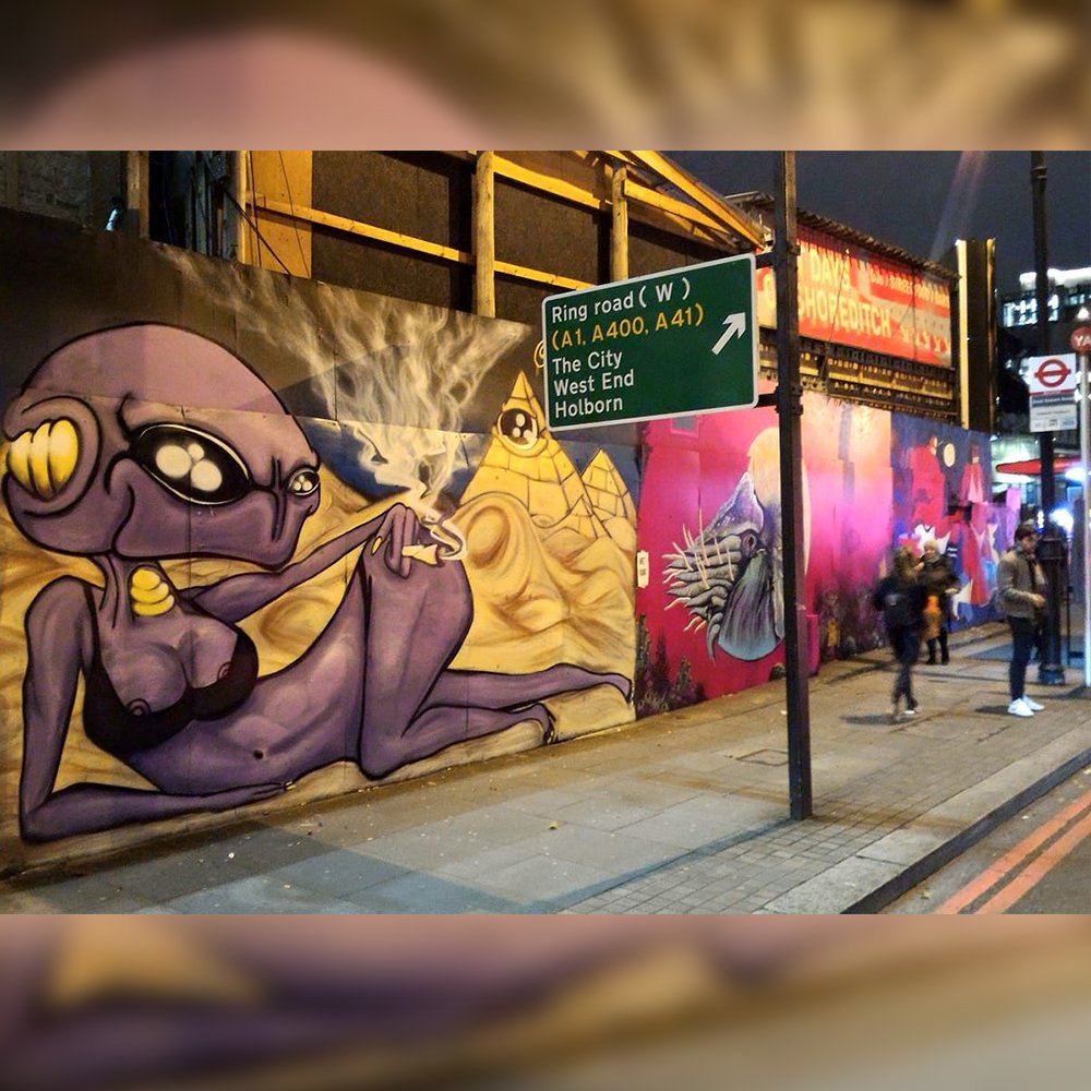 vinnikiniki's tweet photo. Giant Illuminati alien girl with eyes on pyramids in the Saharan background ๐ฝ๐ธ๐บ Old Street, London
Thanks to @globalstreetart @GlobalArtAgency
Get your own: https://t.co/HVcqidNzirโ โ โ โ โ โ โ โ โ
โ โ โ โ โ โ โ โ โ
#alienstreetart #alienart #transalien #illumanatiart https://t.co/OOBo5ywLq2