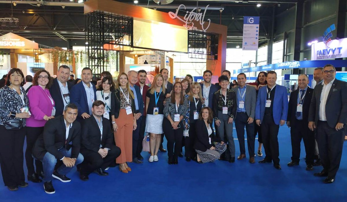 BureauSMA's tweet photo. El @BureauSMA presente en la @feriadeturismo donde se realizaron gestiones para la captación de eventos para SMA, y se reforzaron vínculos con otros Bureaus.

#EquipoBureaaSMA #SanMartindelosAndes #SededeEventos #TurismodeReuniones #Congresos #Convenciones #FIT2019 https://t.co/er2SVW6aJV